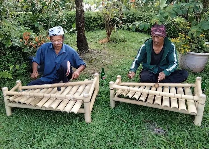 Кемпинг Lembah Cinta Mayungan